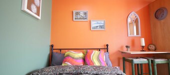 Georgias Gate Studio Cottage - Sleeps 4 & Pets Ok