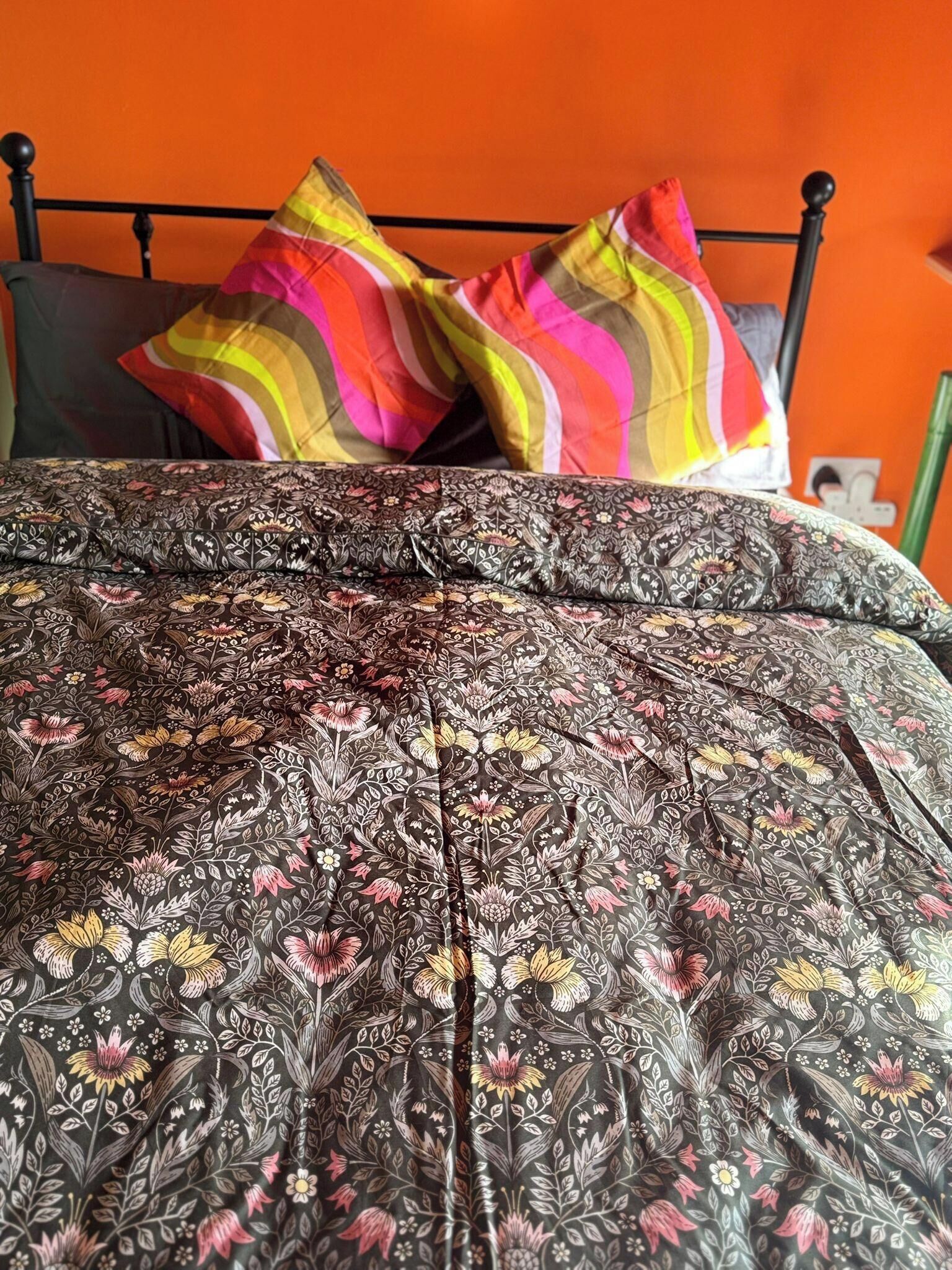 1 غرفة نوم ومكواة/لوح كي وواي فاي مجانًا وملاءات أسرّة