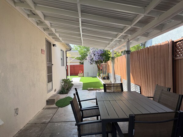 Outdoor dining