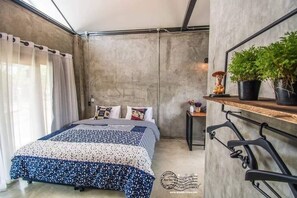 Deluxe tweepersoonskamer, uitzicht op tuin | Uitzicht vanuit de kamer