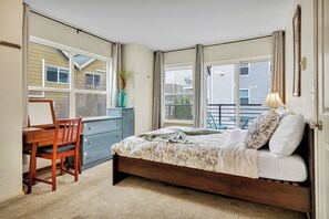 3 chambres, fer et planche à repasser, Wi-Fi, draps fournis