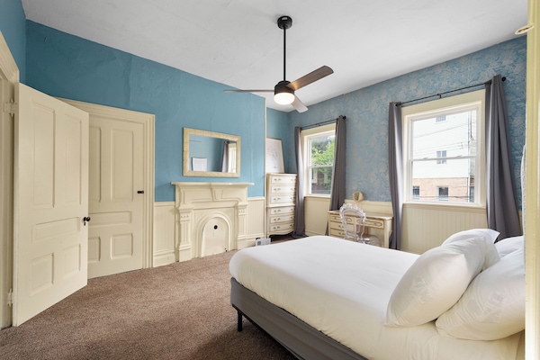 3 makuuhuonetta, silitysrauta/-lauta, Wi-Fi, vuodevaatteet