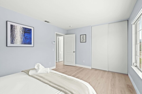 House, Multiple Beds, Pool Access, Pool View (10919 Rancho) | 4 bedrooms, free WiFi