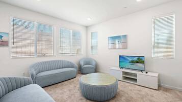 House, Multiple Beds, Patio, Garden View (3082 Pomona) | Living area | 42-inch flat-screen TV with digital channels