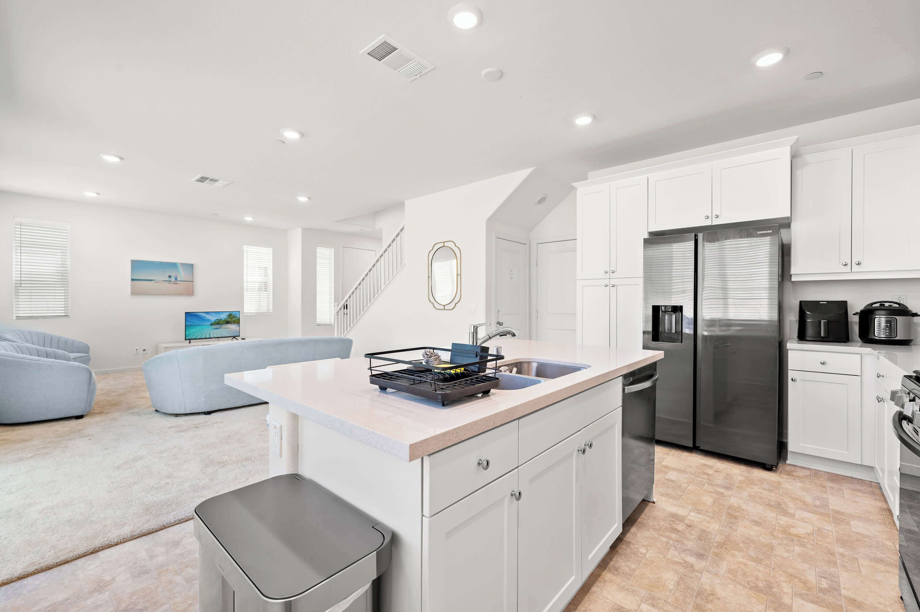 House, Multiple Beds, Patio, Garden View (3082 Pomona) | Interior