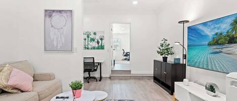 House, Multiple Beds, Patio, Garden View (1832 Pomona) | Living area | 42-inch flat-screen TV with digital channels