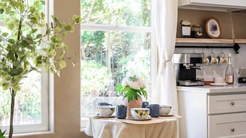 House, Multiple Beds, Patio, Garden View (16090 Chino Hills) | Dining