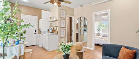 House, Multiple Beds, Patio, Garden View (16090 Chino Hills) | Interior