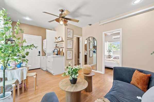 House, Multiple Beds, Patio, Garden View (16090 Chino Hills) | Interior