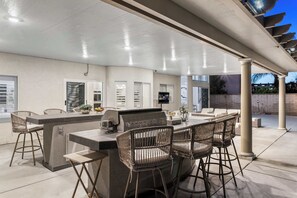 House, Multiple Beds, Pool Access, Pool View (2312 Rowland Heights) | Outdoor dining