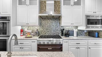 House, Multiple Beds, Pool Access, Pool View (2312 Rowland Heights) | Private kitchen | Fridge, microwave, oven, stovetop