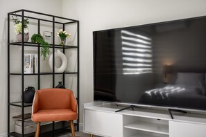 House, Multiple Beds, Patio, Garden View (325 A-2 West Covina ) | Interior - Modern New 3B Home Fully Stocked & Cozy & Sunlight (Baldwin Park)