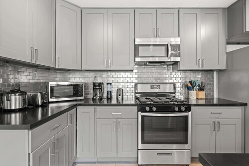 Spacious Family Friendly House in Central Location