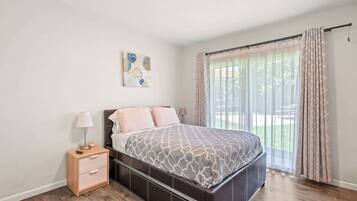 4 ุนุฏูุฉ ุบุฑู ููู
ูุจุฏูููุฑุงุช ูุฑูุฏุฉ ููู ุบุฑูุฉ ูุทุฑุงุฒ ูุฑูุฏ ููู ูุญุฏุฉ