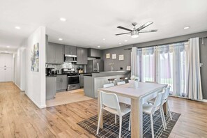 House, Multiple Beds, Patio, Garden View (1131 West Covina) | Dining