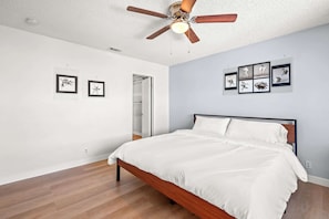 4 bedrooms, individually decorated, individually furnished, bed sheets