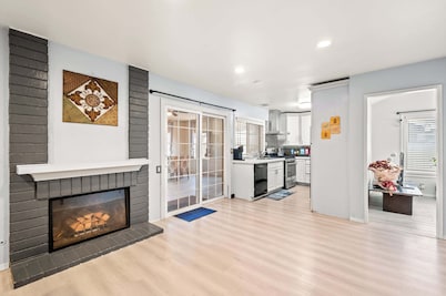 Perfect Family Getaway w Garden Near ONT Airport