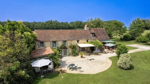 Gîte for 2 people with swimming pool - In the heart of Périgord noir