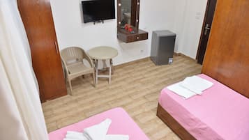 Comfort Double or Twin Room, City View | Free WiFi