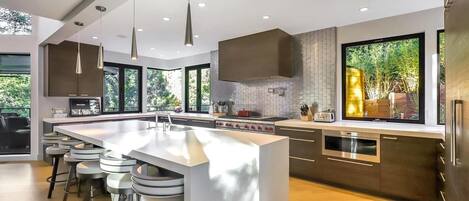 Fridge, microwave, oven, dishwasher