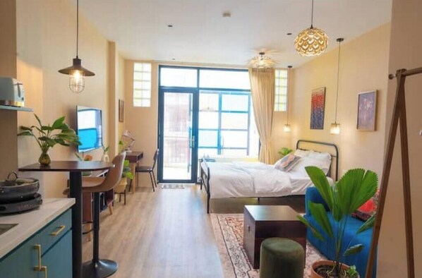 1 bedroom, iron/ironing board, free WiFi, bed sheets