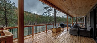 Modern Sanctuary at Emerald Bend