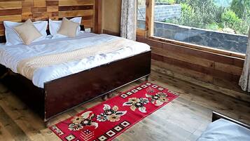 Deluxe Double Room, Mountain View | Premium bedding, memory-foam beds, desk, laptop workspace
