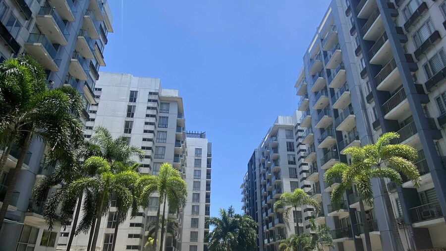 One Palm Tree Villas