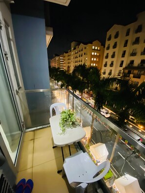 Studio, Balcony, City View | Balcony