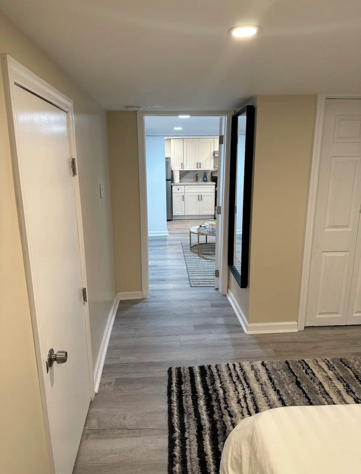 1 habitación, tabla de planchar con plancha, wifi gratis y ropa de cama 