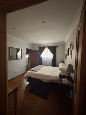 2 bedrooms, Internet, bed sheets