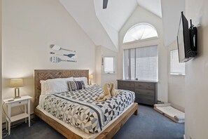 3 chambres, fer et planche à repasser, Wi-Fi, draps fournis