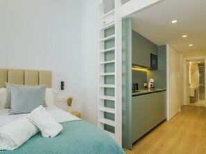 Free WiFi, bed sheets - Cubo's Especeria Malaga Balcony Apartment for Adults / urbano / aire acondicionado / wifi gratis (Málaga)