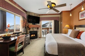 Apartamento presidencial, 4 habitaciones, balcón | Ropa de cama hipoalergénica, edredones de plumas, cunas gratuitas