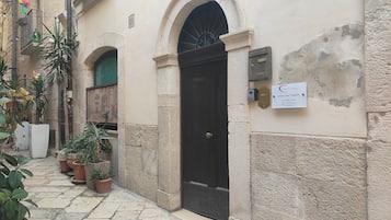 Façana frontal de l'allotjament
