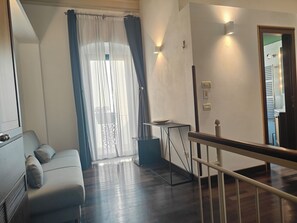 Deluxe-Maisonette, Stadtblick | Wohnbereich
