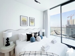 Iron/ironing board, Internet, bed sheets