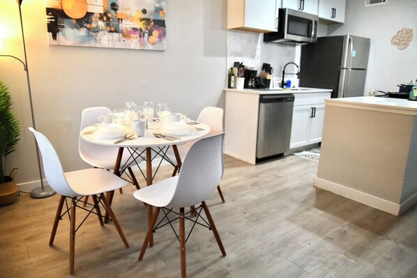 تناول الطعام