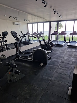 Apartment, 1 Bedroom, Accessible, Balcony | Fitness studio
