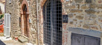 App. Pietrachiara "Oleander" - Spacious accommodation nestled in the Umbrian countryside