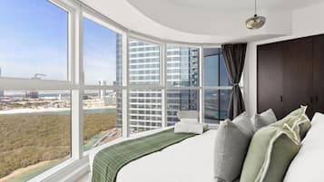 Comfort Apartment | Egyptian cotton sheets, premium bedding, memory foam beds, in-room safe