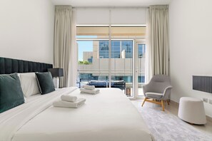 Exclusive Apartment | Egyptian cotton sheets, premium bedding, memory foam beds, in-room safe