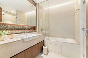 Apartment | Bathroom
