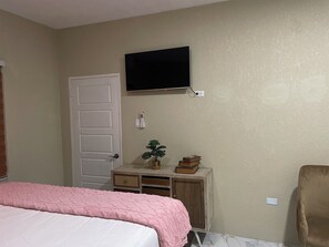 Deluxe-lejlighed - 3 soveværelser - privat pool - byudsigt | Strygejern/strygebræt, gratis Wi-Fi