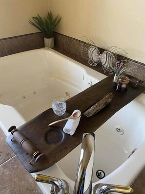 Shower, jetted tub, hair dryer, towels