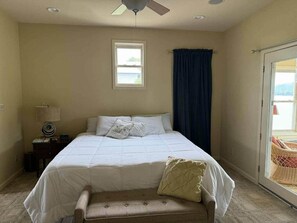 2 bedrooms, iron/ironing board, free WiFi, bed sheets - T&E Riverhouse Retreat (Hanover)