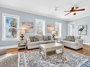 House, Multiple Beds (Three Heron's Roost) | Living area