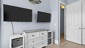 House, Multiple Beds (Three Heron's Roost) | Interior