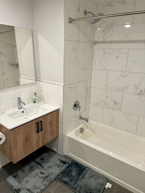 Hair dryer - Luxury Studio Apartment - 7 Min Walk NYC Train (Jersey City)