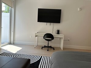 1 bedroom, desk, iron/ironing board, WiFi